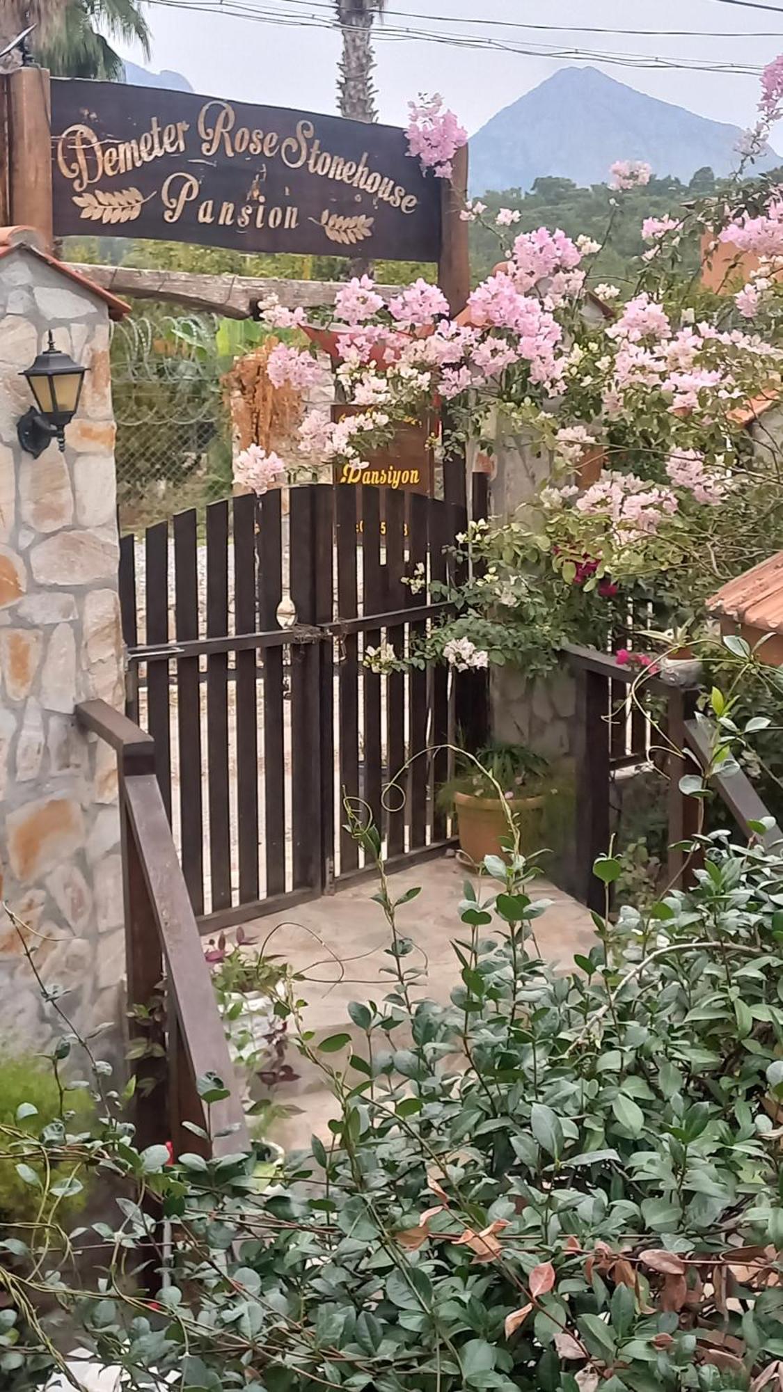 Appartamento Demeter Rose Stonehouse Pansion Antalia Esterno foto